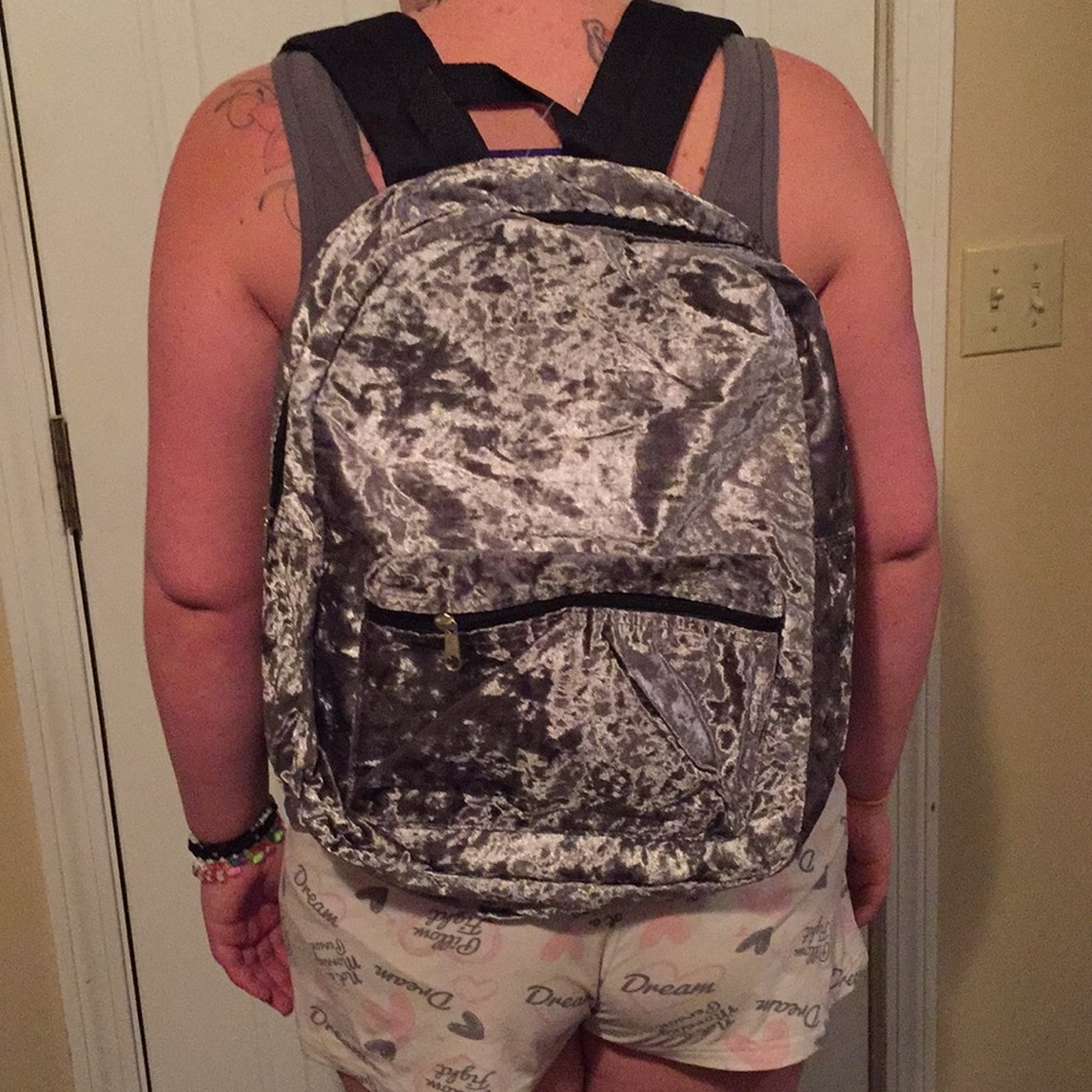 NWOT BOUTIQUE BRAND VELVET BACKPACK BUNDLE - Picture 5 of 5